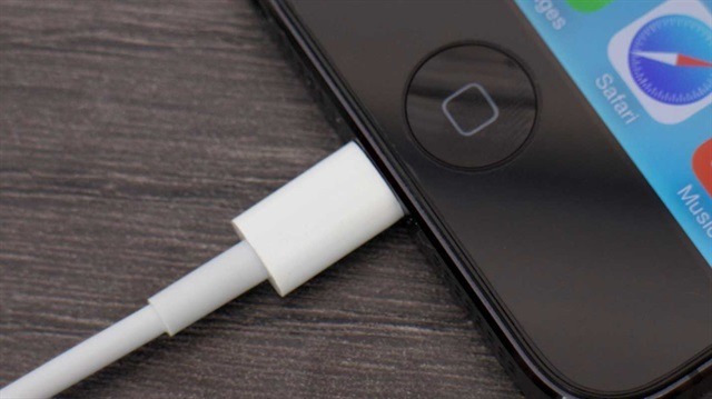 'iPhone şarj aletlerinin yüzde 99'u tehlike şaçıyor'