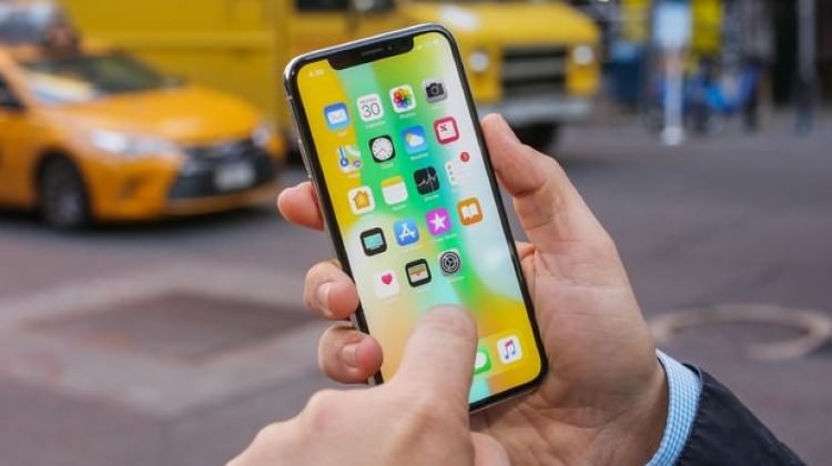 iPhone X satışları Samsung'a sorun oldu!