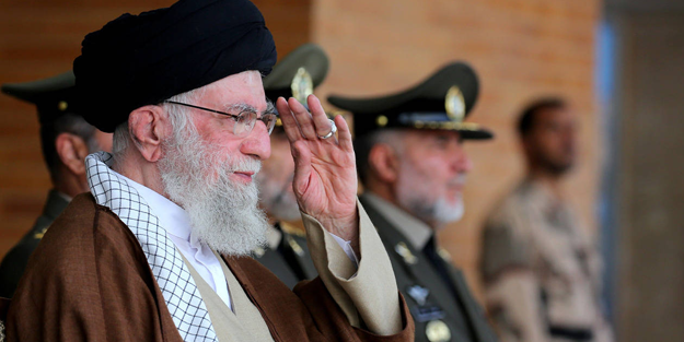 İpin ucunu iyice kaçırdı: Hamaney'den 'peygamberlik' iddiası!