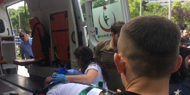 İple kendini astı, arkadaşları son anda kurtardı