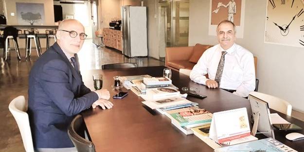 İP'li milletvekilinden PKK yandaşı siteye ziyaret! Yere göğe sığdıramadı