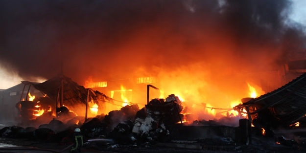 İplik fabrikasında yangın çıktı!