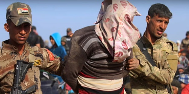 Irak 12 DAEŞ'li teröristi idam etti