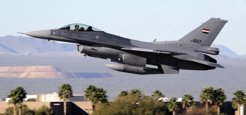 Irak savaş uçakları Suriye'de DAEŞ'ı vurdu