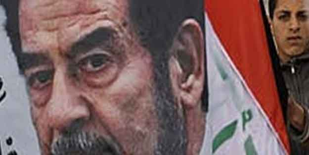 Irak'ı ayağa kaldıran olay! Saddam'ın posterini taşıyan öğrenciler okuldan atıldı