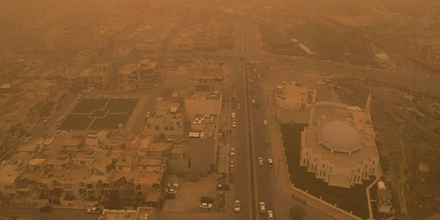 717 kişi hastanelik oldu ülkede hava durumu açıklanması yasaklandı!