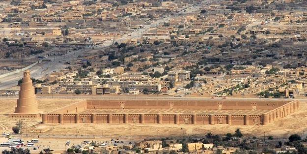 Irak'ta bir şehri daha ele geçirdiler