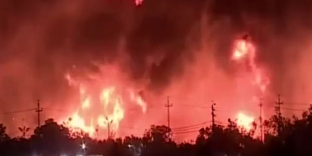 Irak'ta geceyi aydınlatan patlama