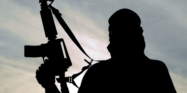 Irak'ta operasyon! Enselendiler