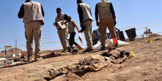 Irak'ta terör örgütü DEAŞ katliamı! Toplu mezar bulundu
