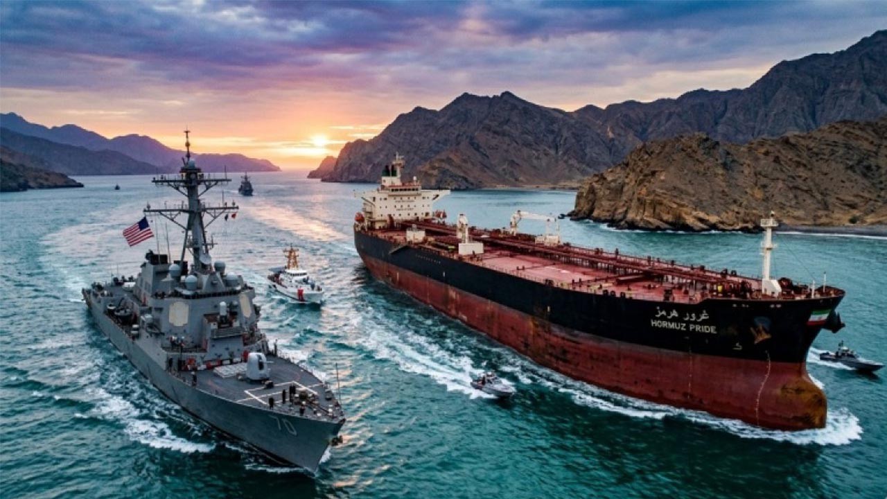 İran bağlantılı 34 tanker Körfez'e giriş ya da çıkış yaptı Abluka kalbura döndü