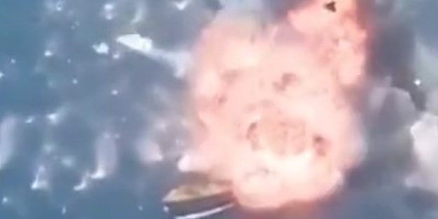 İran cruise füzesi testinin görüntülerini yayınladı