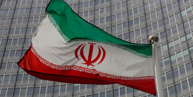 İran cumhurbaşkanı adayları başörtüsü uygulamasını tartıştı