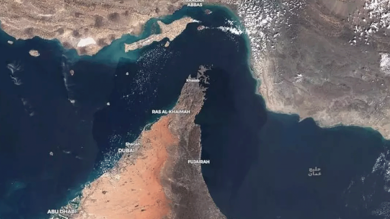 İran dediğini yaptı! Petrol tankeri vuruldu!