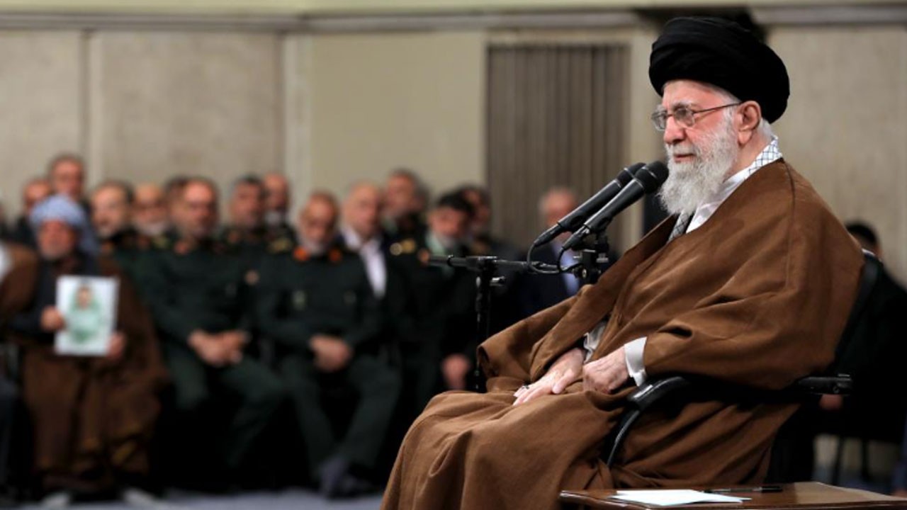 İran Dini Lideri Hamaney'den İbranice paylaşım: Siyonist rejim hata yaptı