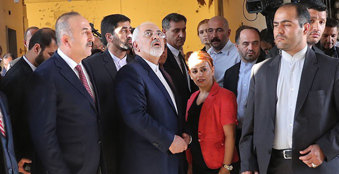 İran Dışişleri Bakanı Zarif'in bombalanan TBMM tepkisi