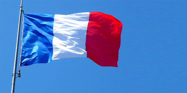 İran, Fransız elçiyi Dışişleri'ne çağırdı