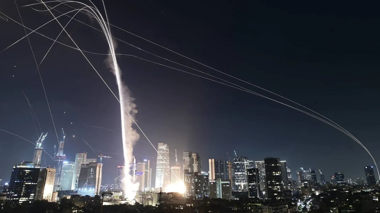 İran füzeleri, İsrail'in Demir Kubbesi'ni nasıl deldi? Çelik, kalkan 'koruma'! Efsane çöktü