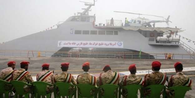 İran hızlı savaş gemisi yaptı!