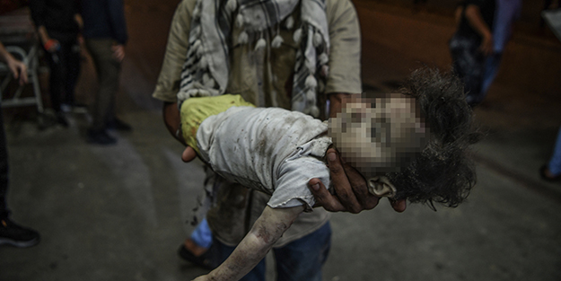 İran İsrail'i vururken İsrail Gazze'deki sivilleri vurdu!