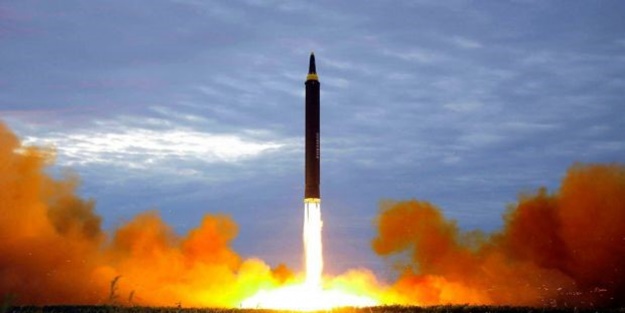 İran medyası duyurdu: İsrail’e ilk balistik füze fırlatıldı