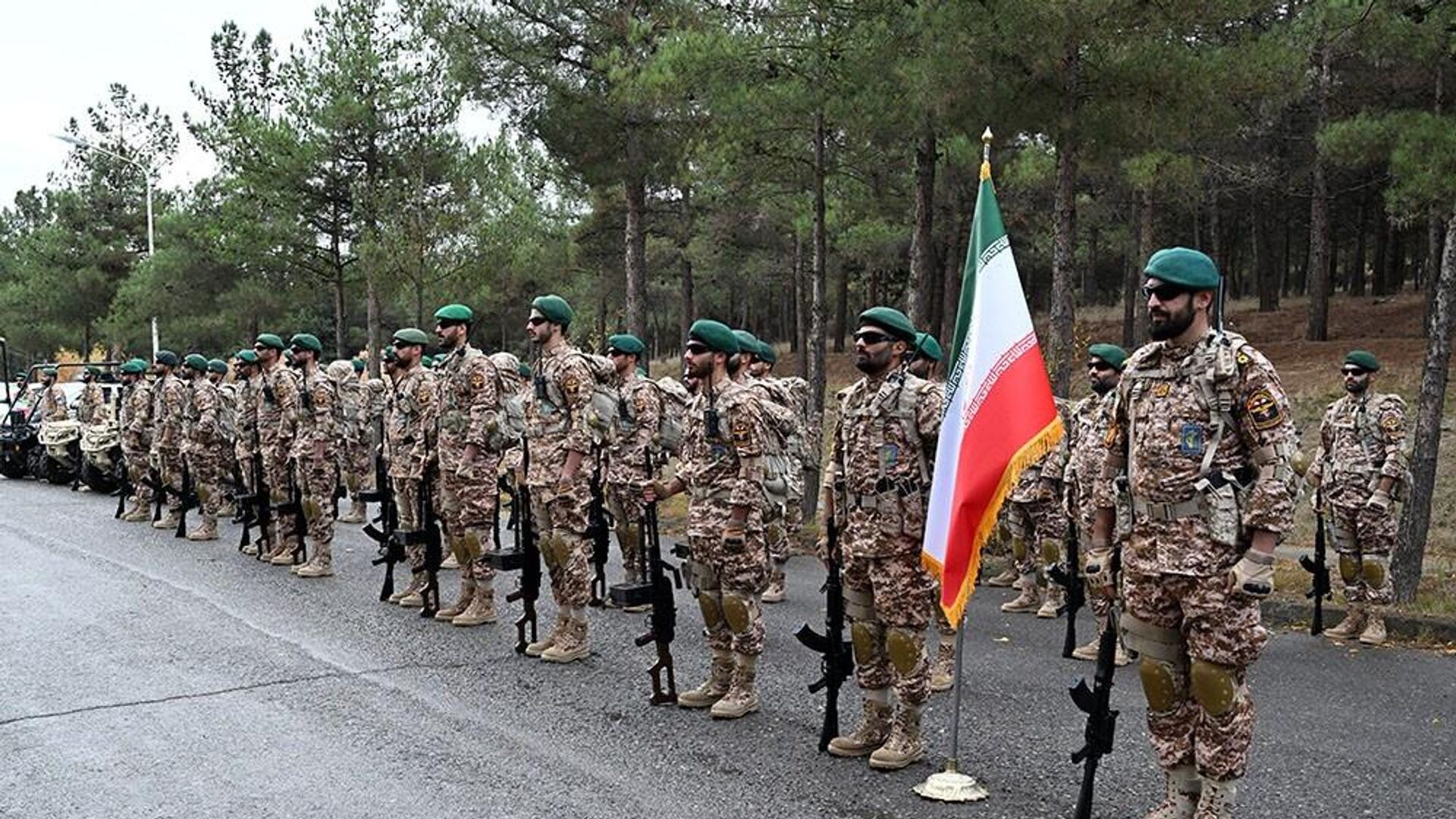 İran ordusu Azerbaycan topraklarında!