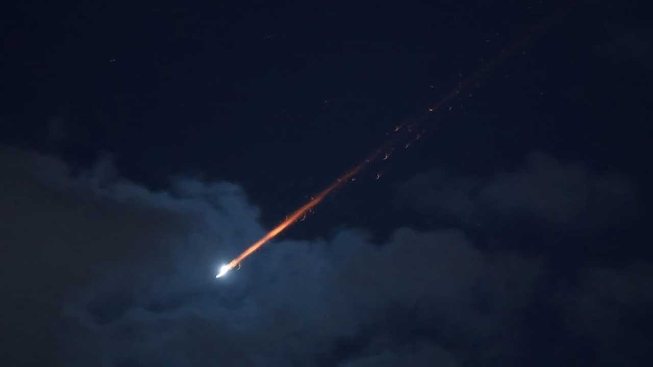 İran ordusu cehennemi yaşattı! Petrol tesisleri hedef alındı