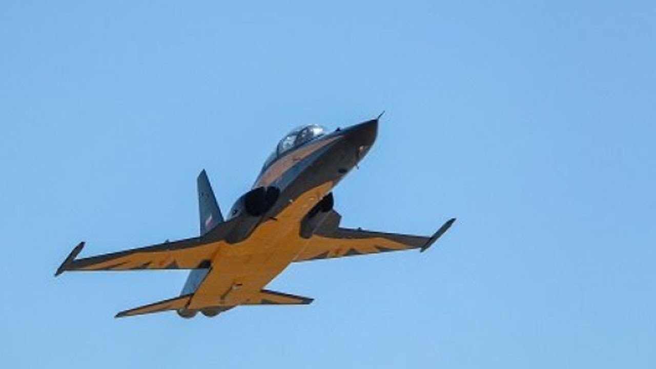  İran'ın yerli savaş uçağı Kevser gözbebeği