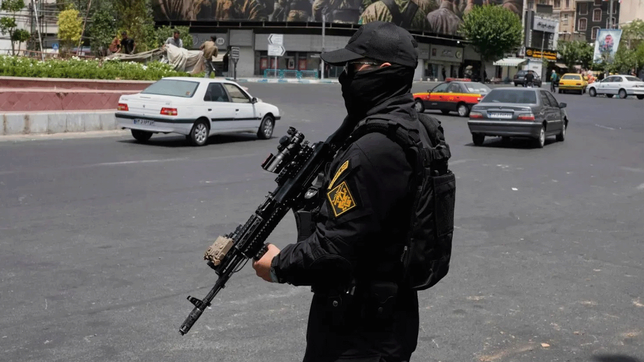 İran polisinden vatandaşlarına son dakika çağrısı!