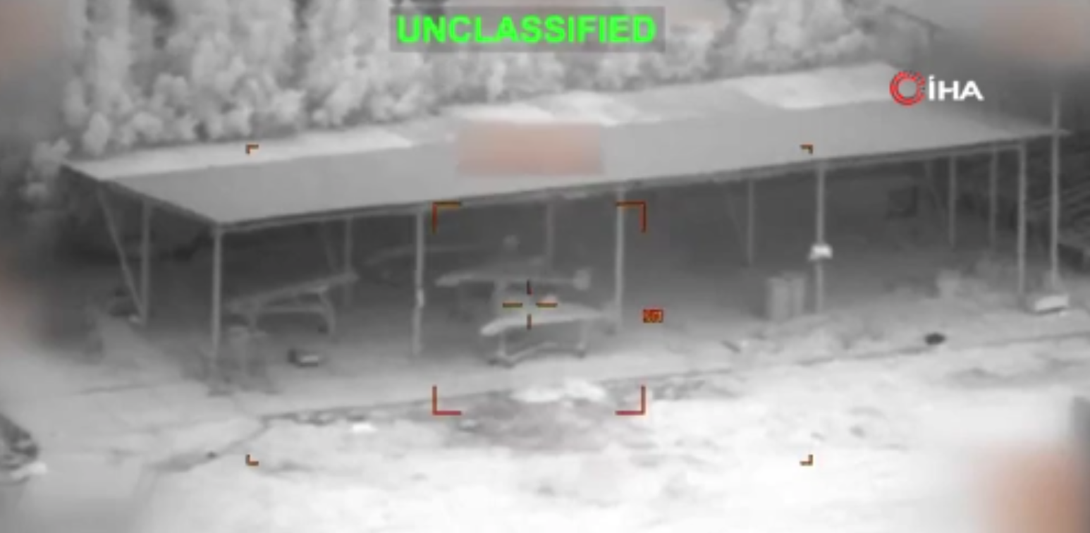 İran savaş uçakları ve İHA’larının vurulduğu anların görüntülerini yayınladılar