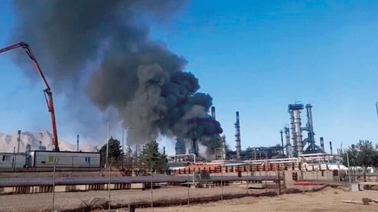 İran yalan haberlere sert çıktı! İsfahan Rafinerisi tam kapasite çalışıyor