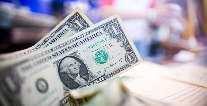 İran yaptırımlarında Türkiye'ye muafiyet doları indirdi