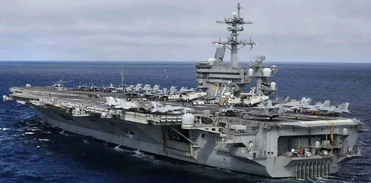 İran yine 'tiyatro' mu oynayacak? Ortadoğu uçak, gemi, füzelerle doldu