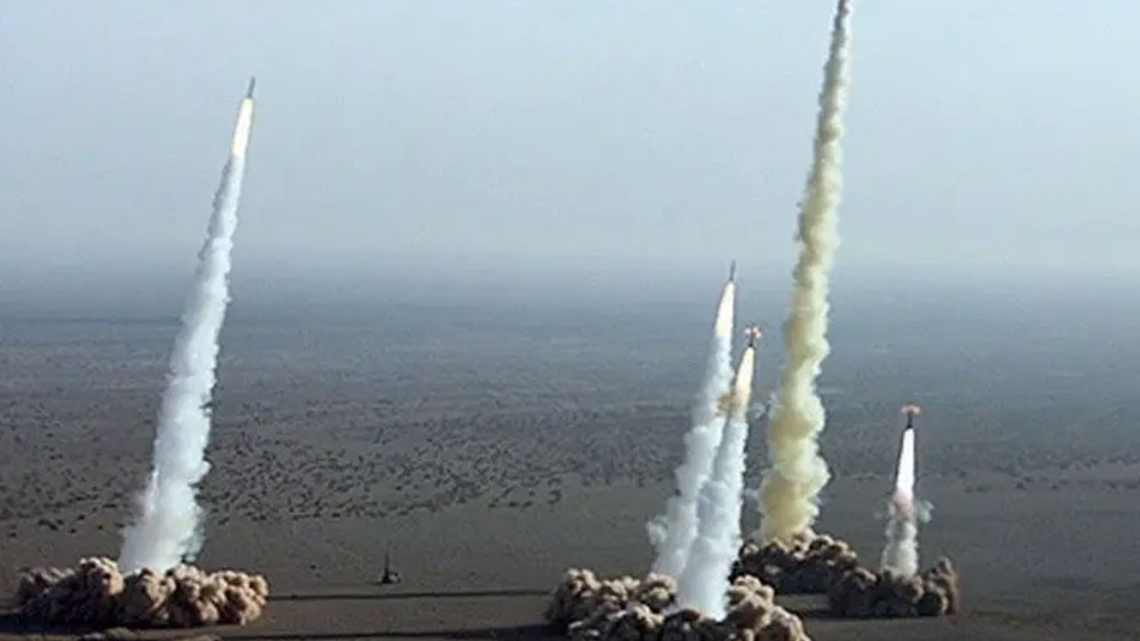 İran'a dost bir ülkeden uyarı: Sizi vurabilirler