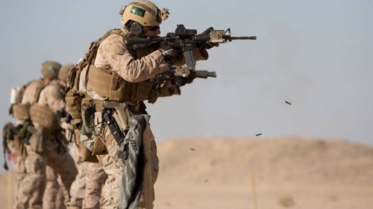 İran’a kara operasyonunun ilk sinyali! ABD özel kuvvetleri çöle inip Irak ordusu ile çatıştı: 1 asker öldü, 2'si yaralandı