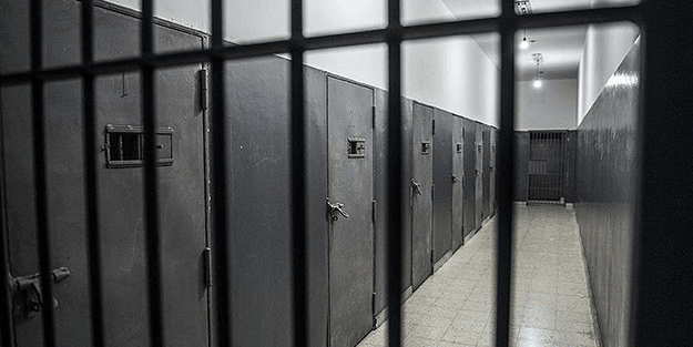 İran'da açlık grevindeki siyasi tutuklu hayatını kaybetti