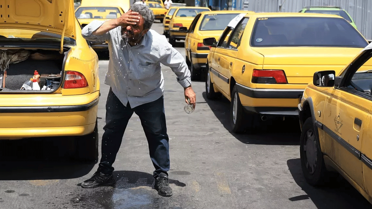 İran'da alarm verildi! Devlet daireleri tatil edildi