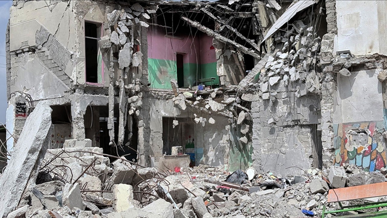 İran’da bilanço ağırlaştı! 70 bin sivil yapı zarar gördü