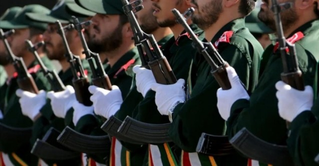 İran’da Devrim Muhafızları Ordusu mensubu 2 kişi öldü