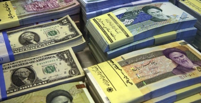 İran'da döviz krizi: 1 Amerika doları 100 bin riyali geçti
