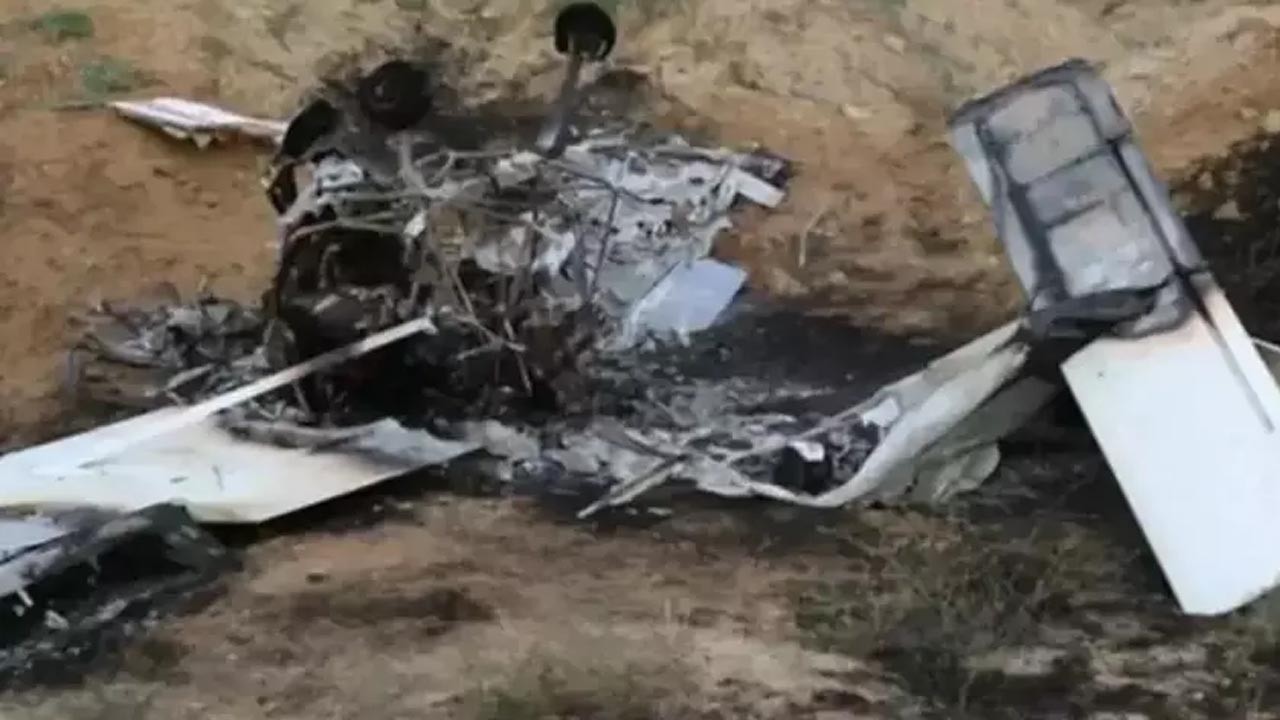 İran’da eğitim uçağı düştü! Ölüler var