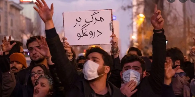 İran'da hayat pahalılığı protesto edildi