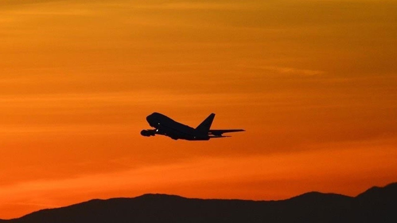 İran'da iptal edilen uçuşlar yeniden başladı