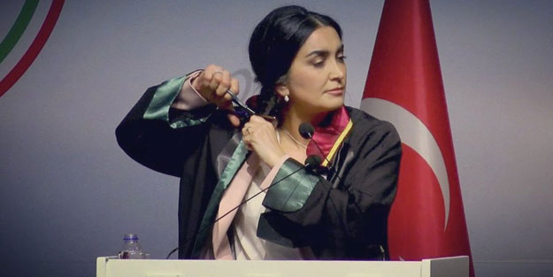 İran'da özgürlük için saç kes, Türkiye'de özgürlük için kılını kıpırdatma!