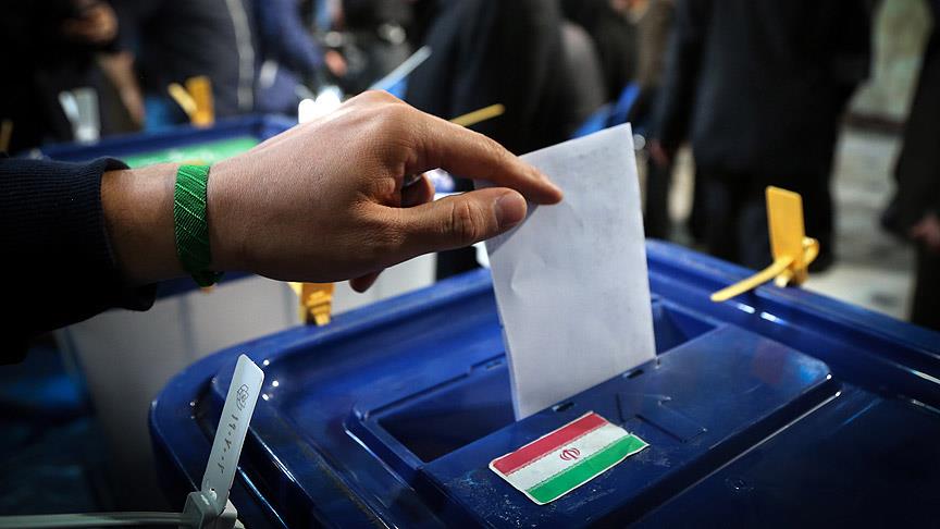 İran'da reformist ve ılımlılar oylarını artırdı