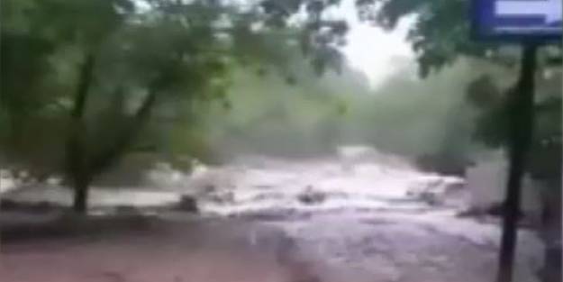 İran'da sel felaketi: 1 ölü, 4 kayıp