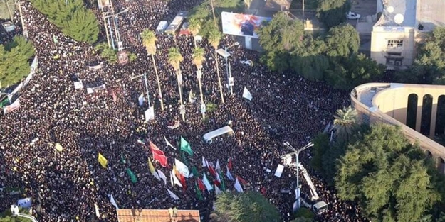 İran'da Süleymani için cenaze töreni!
