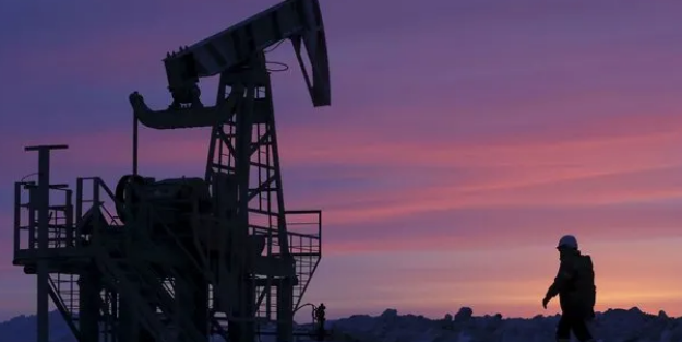 İran'da yaşanan siyasi belirsizlik petrol fiyatlarını yükseltti