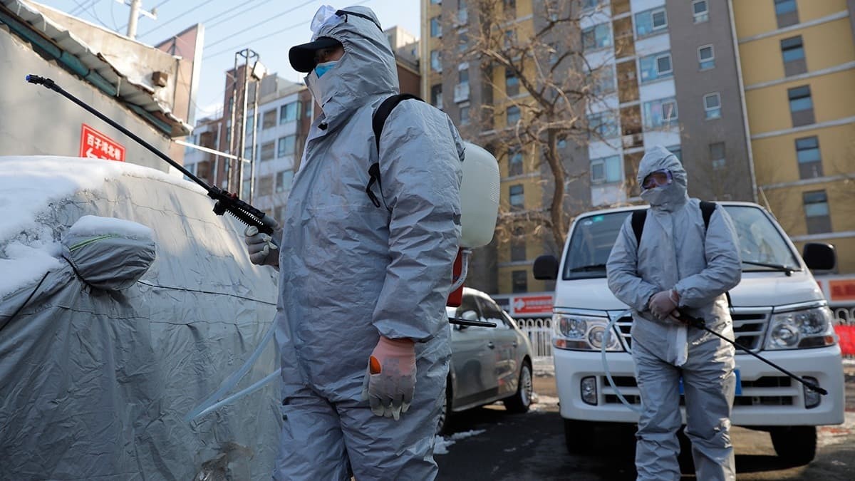 İran'da yeni tip koronavirüs nedeniyle 2 kişi yaşamını yitirdi