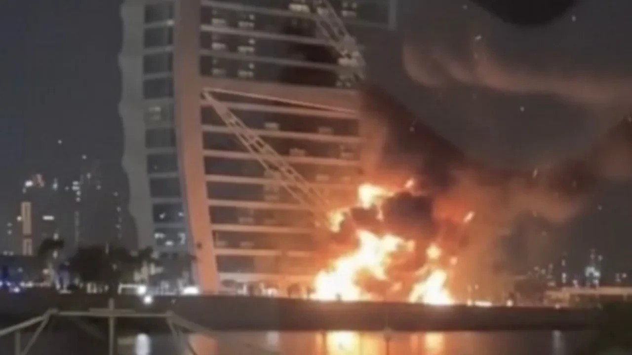 İran'dan Dubai ve Kuveyt'e kamikaze saldırısı: ABD unsurları hedefte!